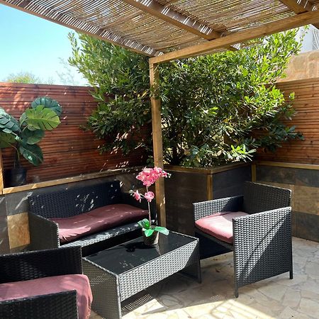 Reves De Vie Studio Avec Terrasse Le Figuerolles กาซีส์ ภายนอก รูปภาพ